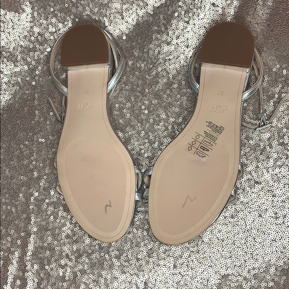COPY - H&M || Strappy Sandals - Picture 2 of 5